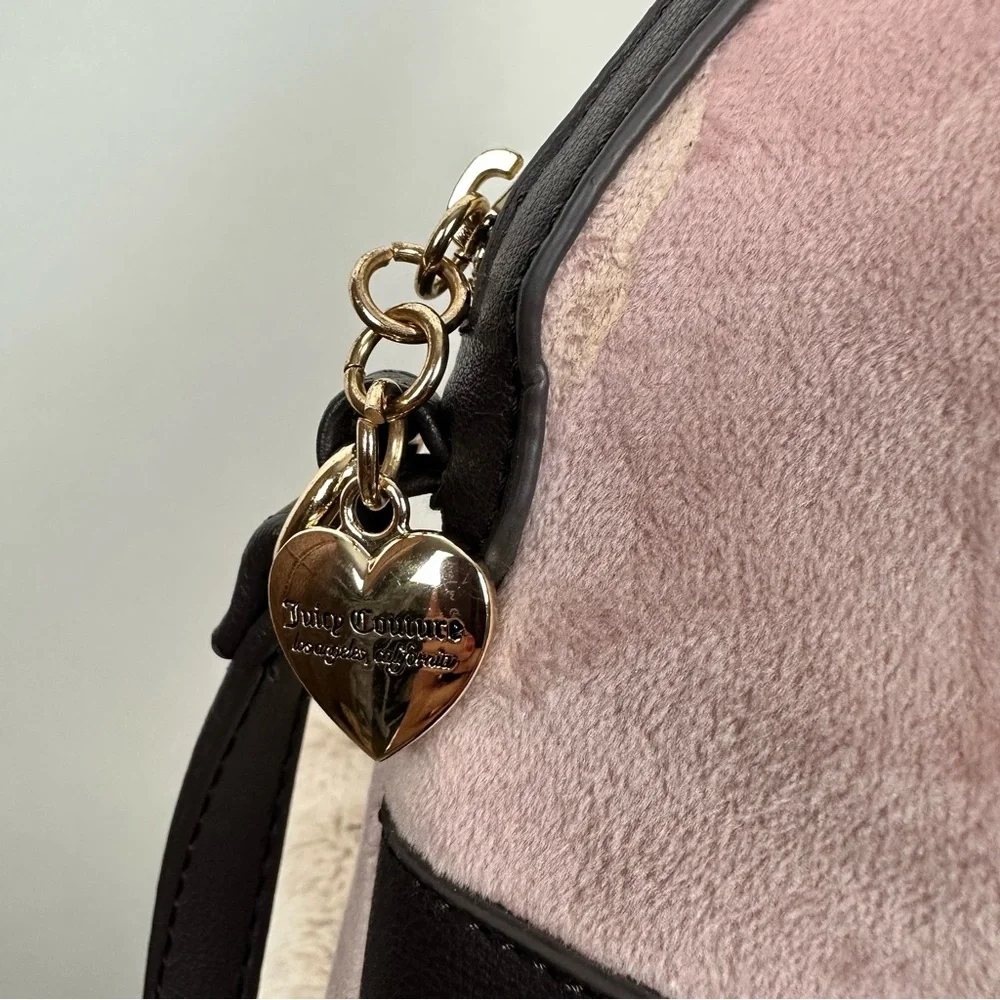 JUICY COUTURE Vintage Heritage White Heart Velour Satchel - Picture 8 of 13